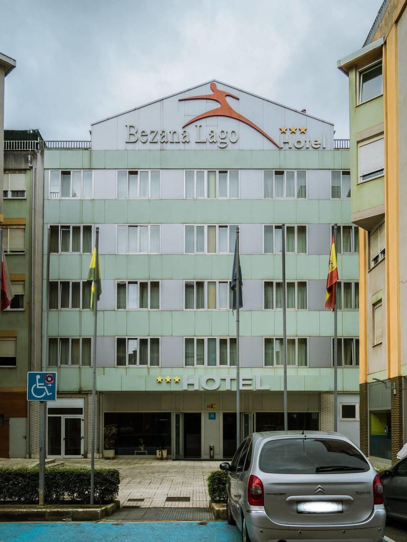 Hotel Bezana Lago Santa Cruz De Bezana Exterior foto